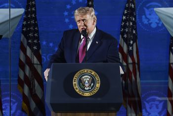 Trump ogłasza blokadę irańskich portów