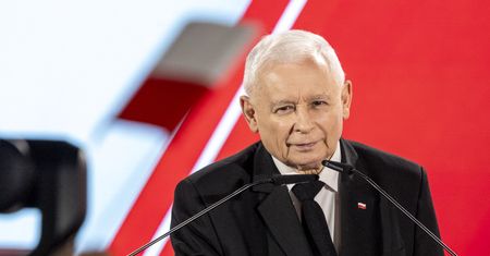 Tak wzrosła emerytura Kaczyńskiego. Ekspert wyjaśnia