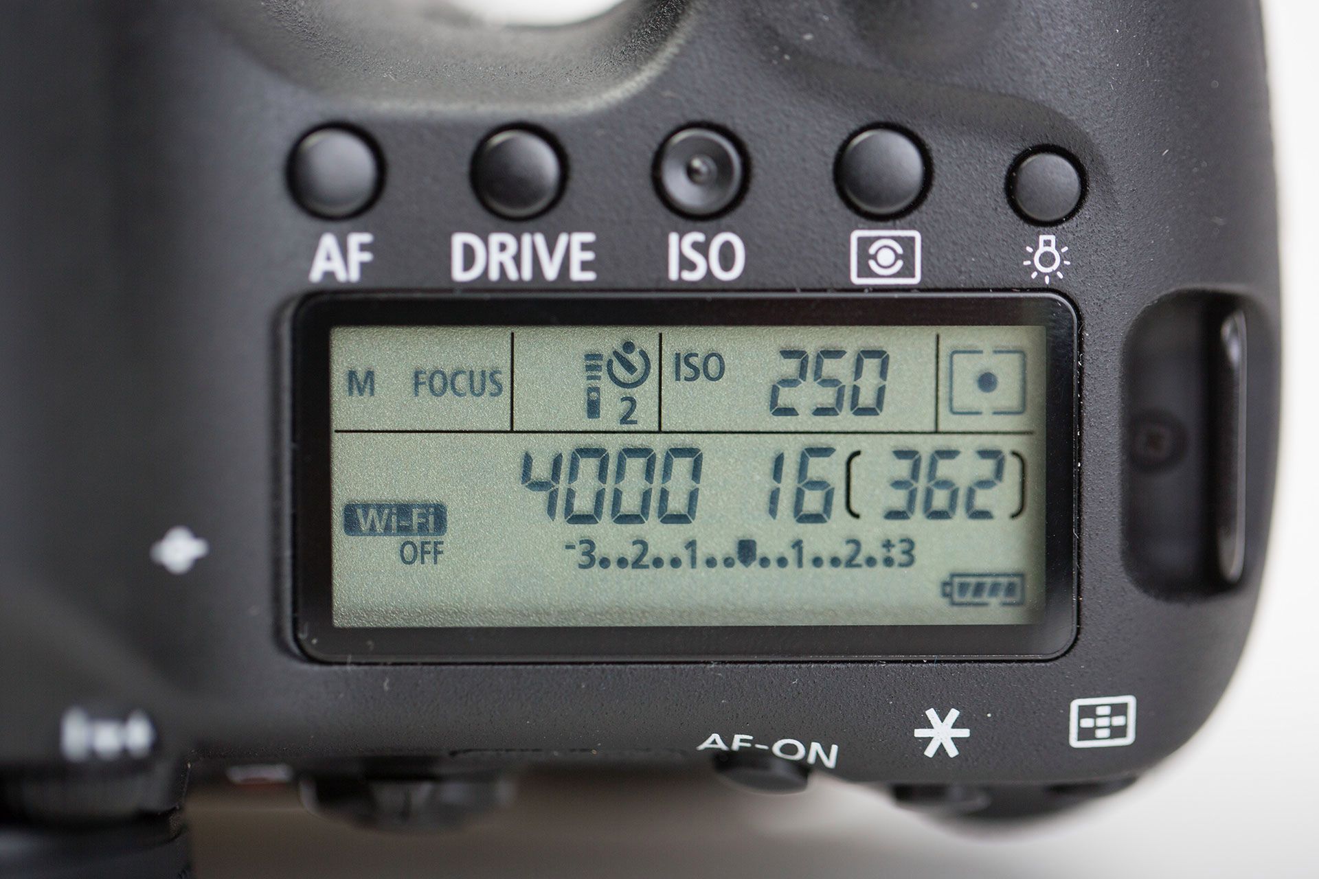 Canon EOS 6D - test budżetowej lustrzanki z pełną klatką i Wi-Fi 5