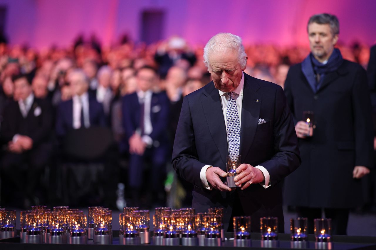 Król Karol III nie wspomniał o Polakach. Mastalerek nie gryzie się w język