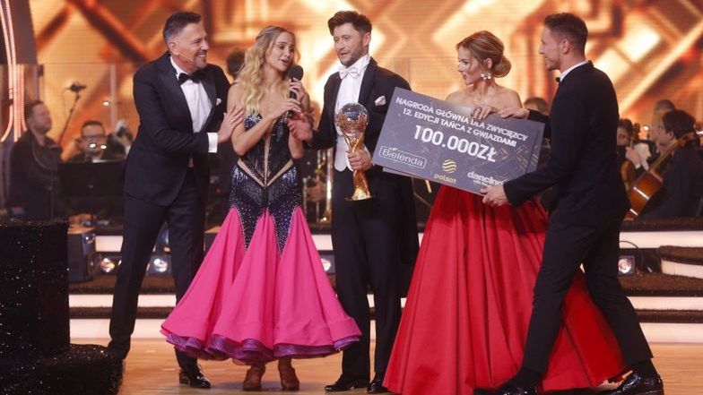 Piotr Mróz i Hanna Żudziewicz odbierają nagrody