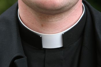 Księża u seksuologa. Ujawnił, z czym do niego przychodzą
