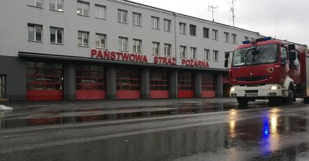 Lublin: Mężczyzna wpadł do studzienki kanalizacyjnej w piwnicy