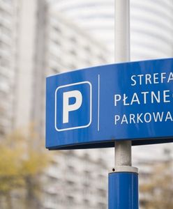 Koronawirus w Warszawie. Kolejni pracownicy służby zdrowia zwolnieni z opłat za parkowanie