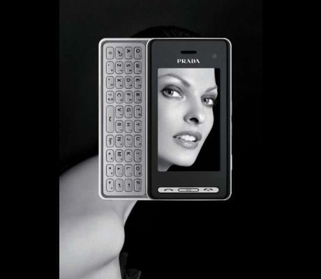 Prada II z Lindą Evangelistą 1