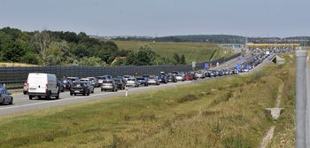 Nowe Marze: Wielki korek na A1. Są duże utrudnienia dla kierowców, jadących nad morze