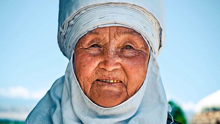 Fotograf pokazał mieszkańców Kirgistanu na poruszających portretach 1