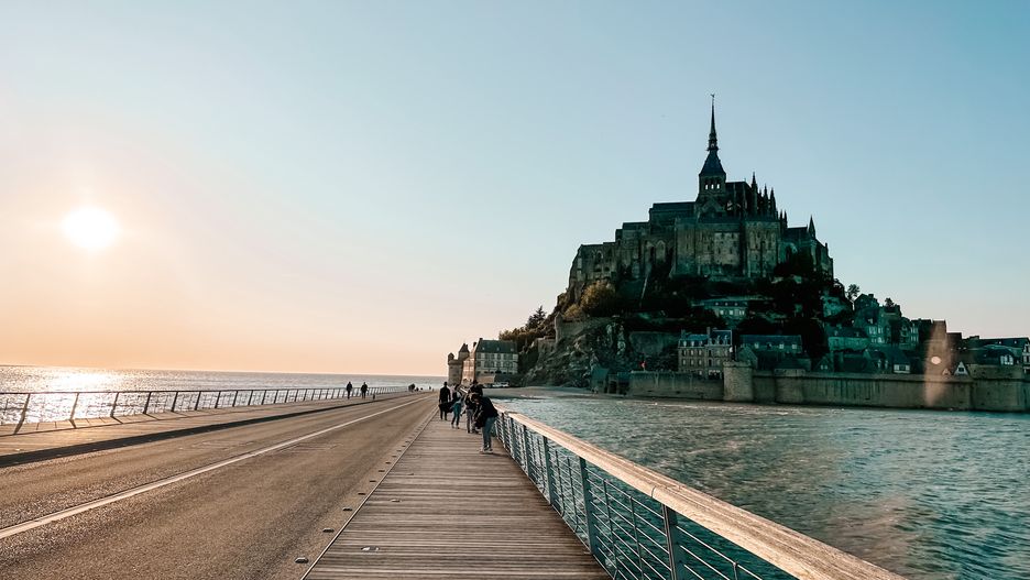 Mont Saint-Michel przyciąga tłumy turystów