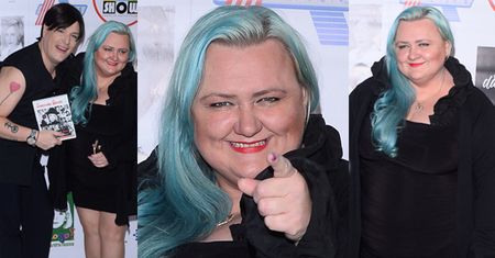 Manuela z "Big Brothera" wraca na ścianki? Z niebieskimi włosami... (ZDJĘCIA)