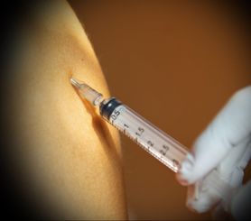 Szczepionka przeciwko grypie jednak chroni przed koronawirusami? Są na to nowe dowody