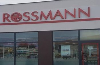 Zaczęło się Rossmannie. Kosmetyki 2+1 gratis