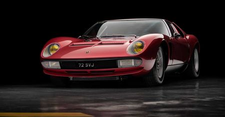 Lamborghini Miura SVJ na sprzedaż. To jeden z zaledwie 3 egzemplarzy