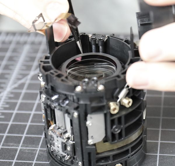 Canon RF 70–200mm F2.8L IS USM – zobacz, co kryje w środku ta konstrukcja 12