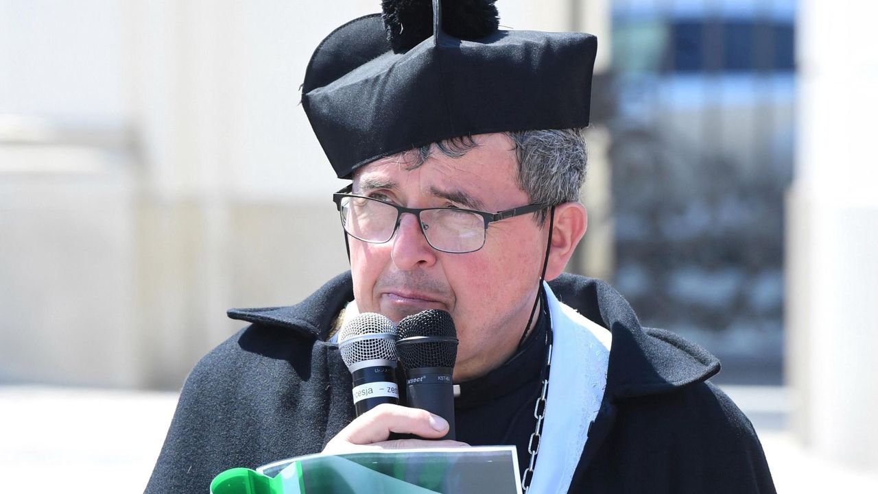 Mówisz Polakom, jak trafić do nieba. Stajesz się gwiazdą