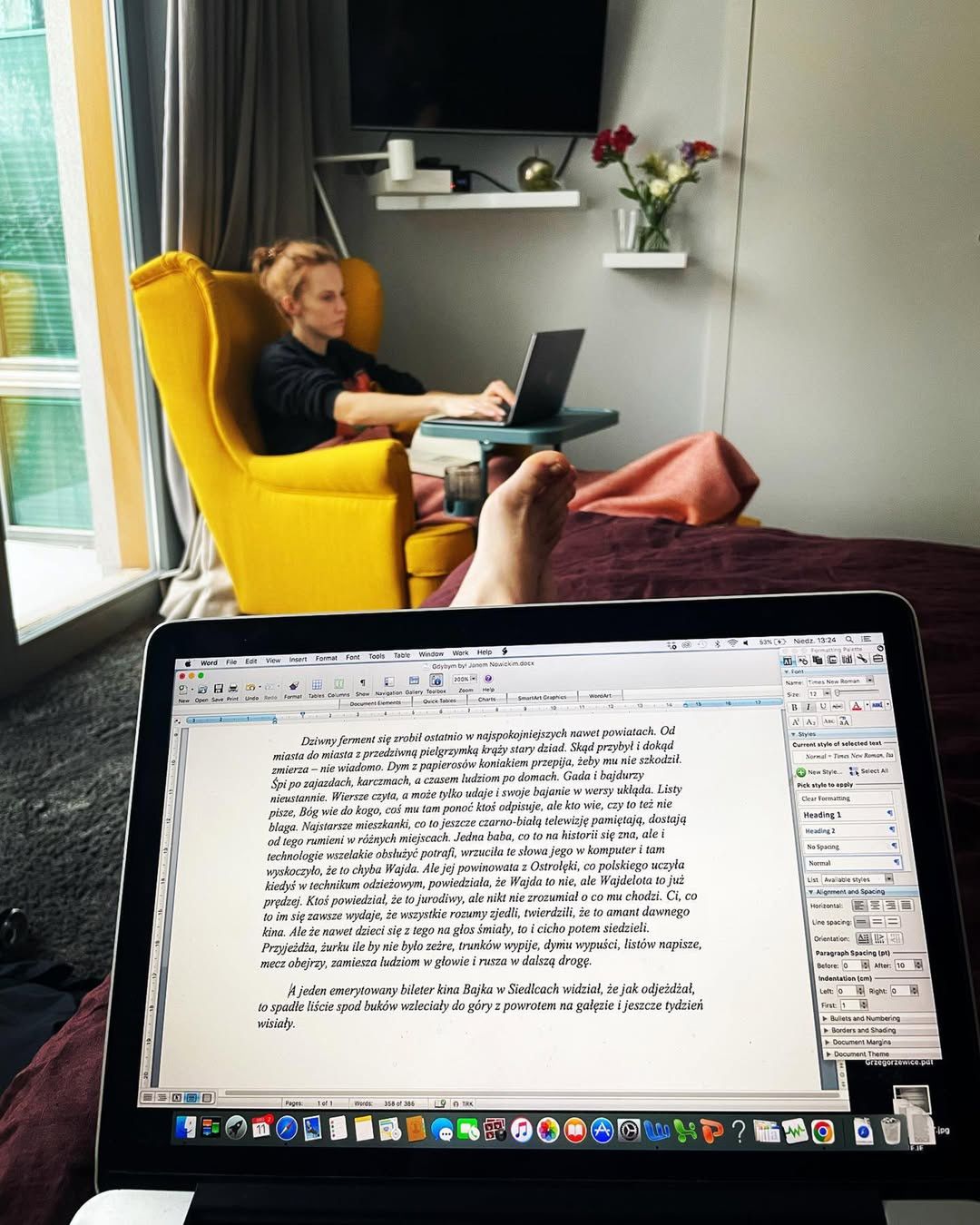 Maciej Stuhr zamieszkał godzinę drogi od Warszawy 