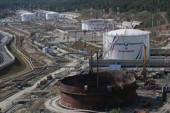 Duży terminal naftowy Rosji w ogniu. Po uderzeniu dronów Ukrainy