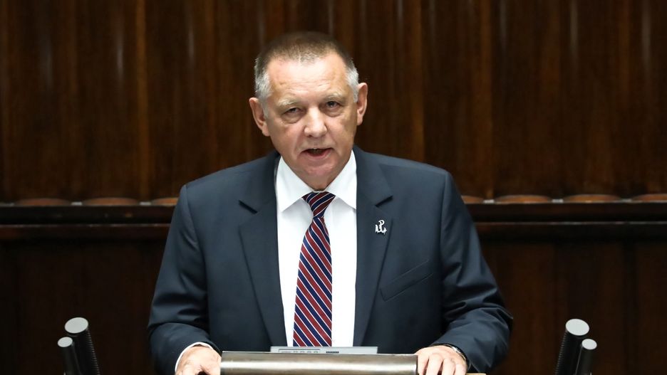 Prezes NIK Marian Banaś kilka razy powtórzył, że dla swojej decyzji premier Mateusz Morawiecki nie miał podstawy prawnej