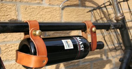 Stylowy sposób na przewożenie wina