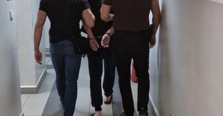 Grozili policjantom. Mężczyźni byli pijani