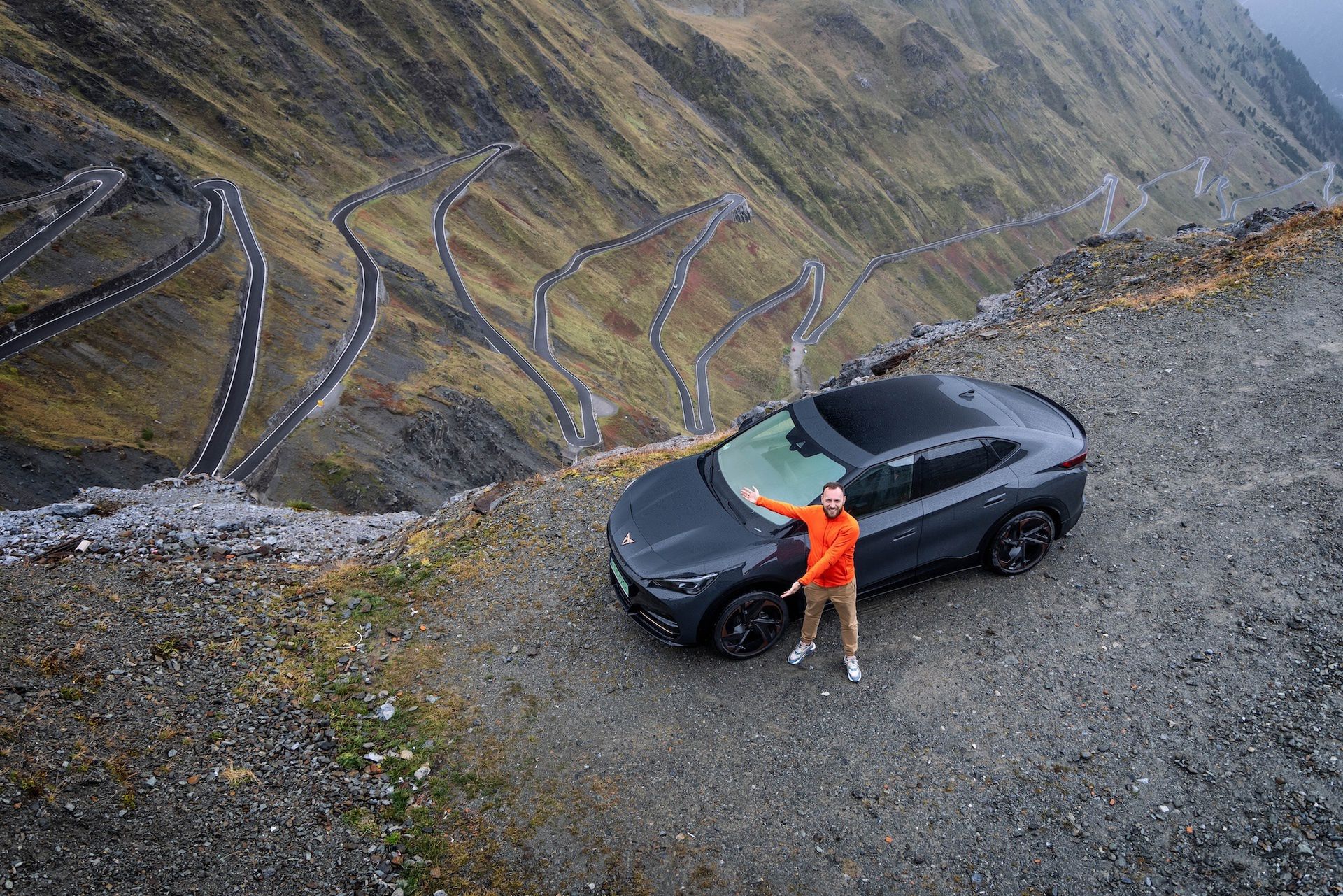 Cupra Tavascan Endurance na Przełęczy Stelvio (2025)