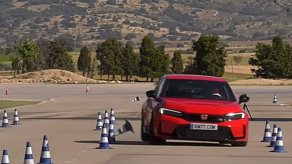 Test łosia Hondy Civic Type R