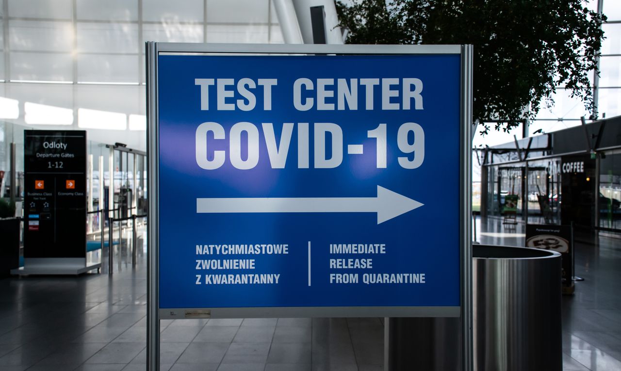 Testy po powrocie spoza Schengen. Apel do premiera