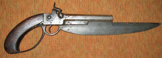 Pistolet z nożem