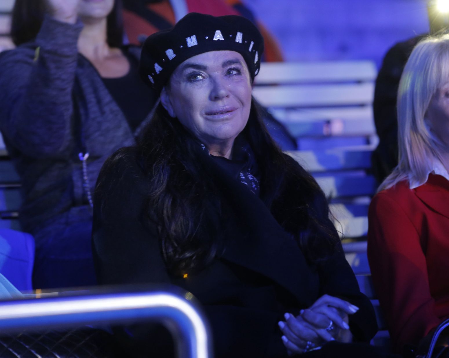 Ewa Krawczyk, wdowa po Krzysztofie Krawczyku, płacze podczas występu Ani Dąbrowskiej śpiewającej "Bo jesteś ty"