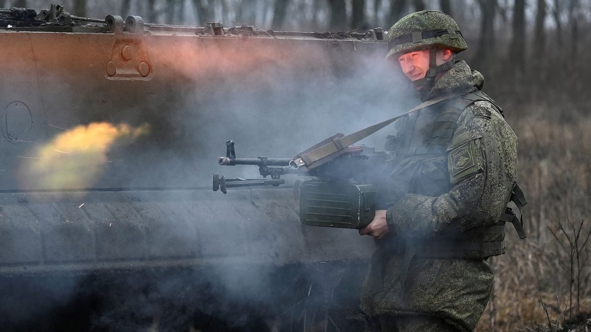 Rosjanie są przy granicy z Ukrainą. Zdjęcia pokazują ich przygotowania 1