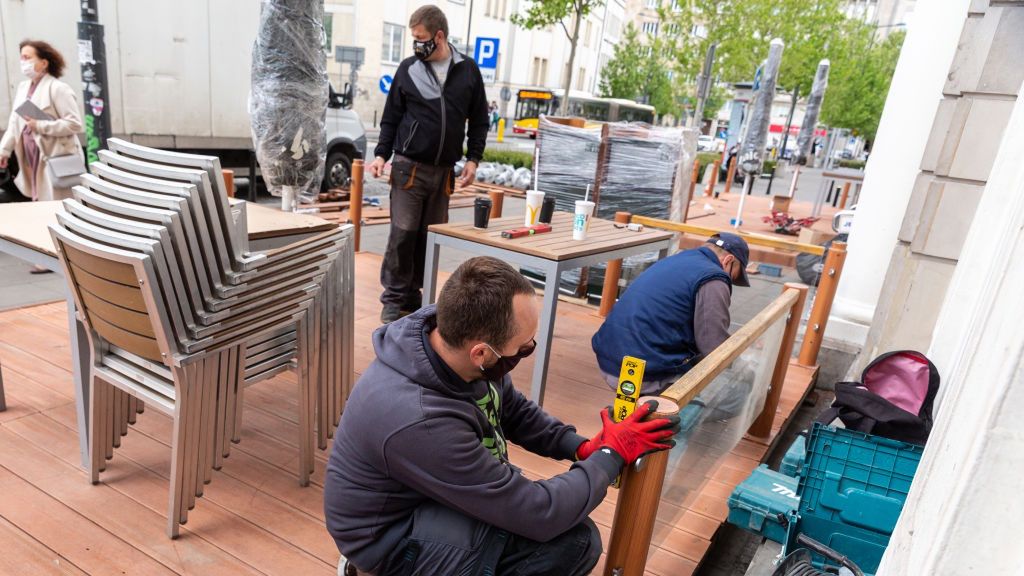 W kwietniu było o ponad 150 tys. osób mniej zatrudnionych niż w marcu