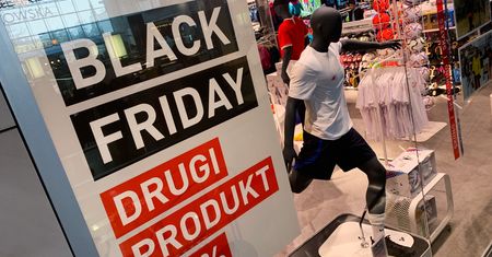 Black Friday nie zawsze oznacza okazję. Uwaga na oszustów i manipulowanie cenami