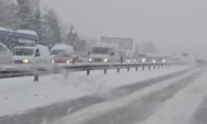 "Wszystko stoi". Nagranie z Zakopianki obiega sieć