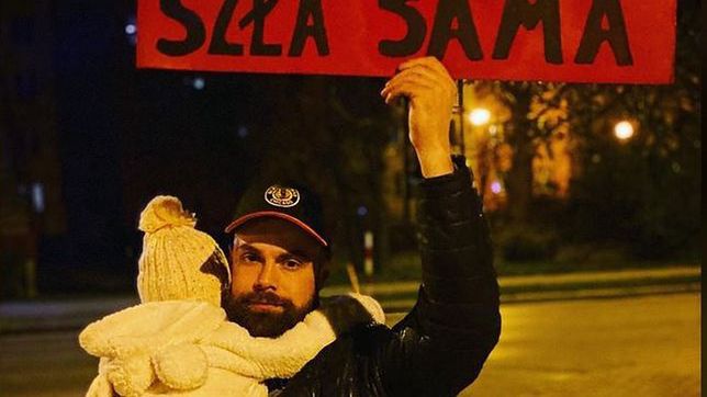 Marcin Biały i Lili - to zdjęcie jest symbolem protestów kobiet