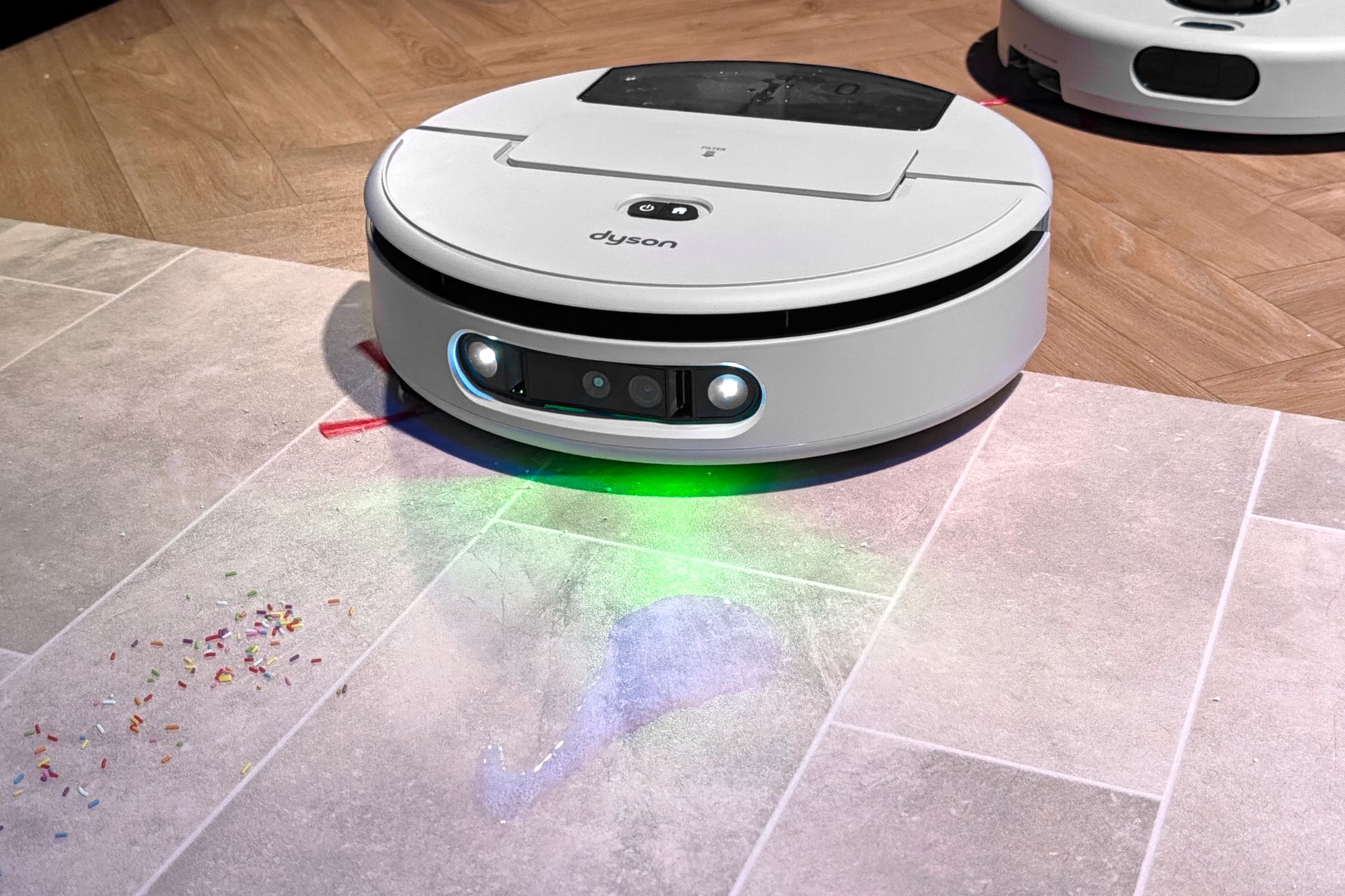 Dyson R3 Nurovi Spot+Scrub UV