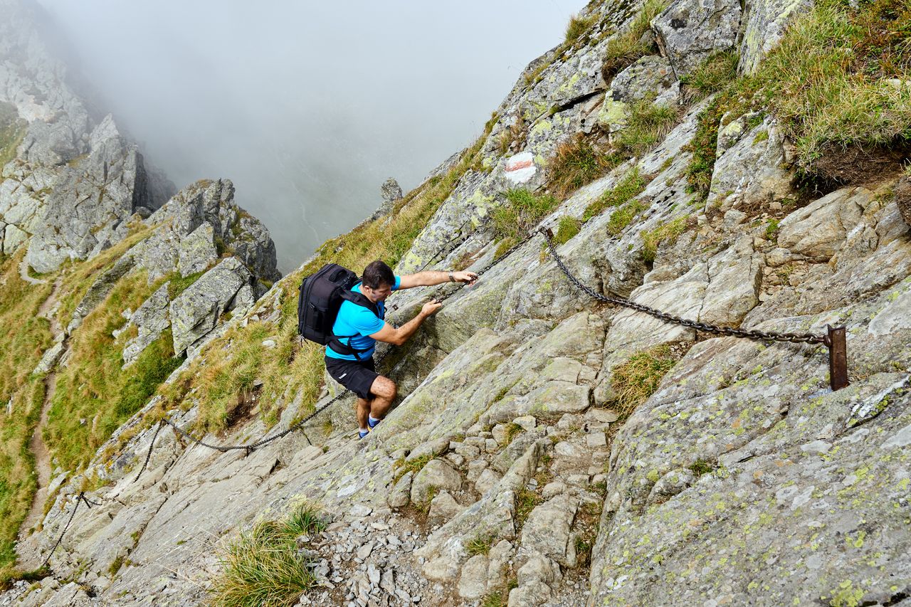 Turysta z Chin wybrał się nad Morskie Oko. Prowadziła go nawigacja w telefonie (zdj. ilustracyjne)