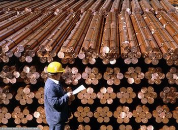 Ceny miedzi wystrzelą "w stratosferę"? USA chomikują surowiec, a deficyt się pogłębia