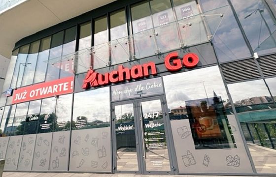 Auchan rzuca wyzwanie Żabce. W planach 40 sklepów bez obsługi Auchan Go