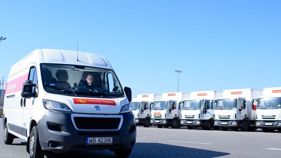 W ramach kontraktu dostarczone zostaną nowe peugeoty i iveco.