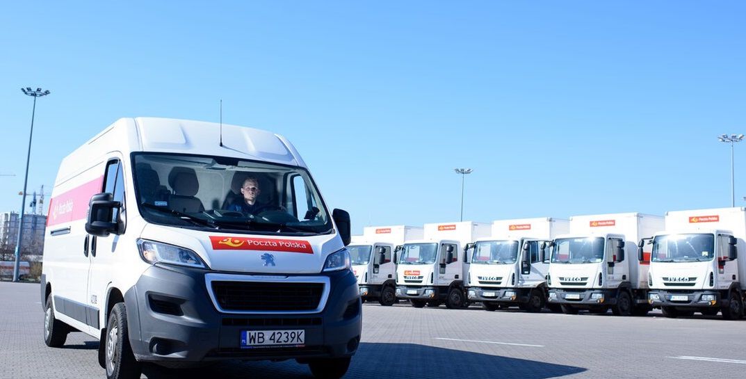 W ramach kontraktu dostarczone zostaną nowe peugeoty i iveco.