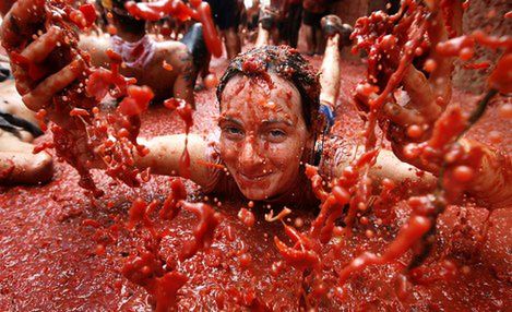 La Tomatina - bitwa na pomidory koło Walencji