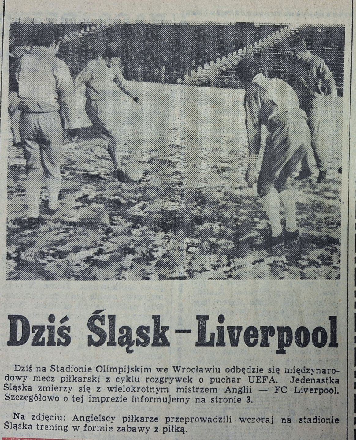 Gazeta Robotnicza o meczu Śląska z Liverpoolem.