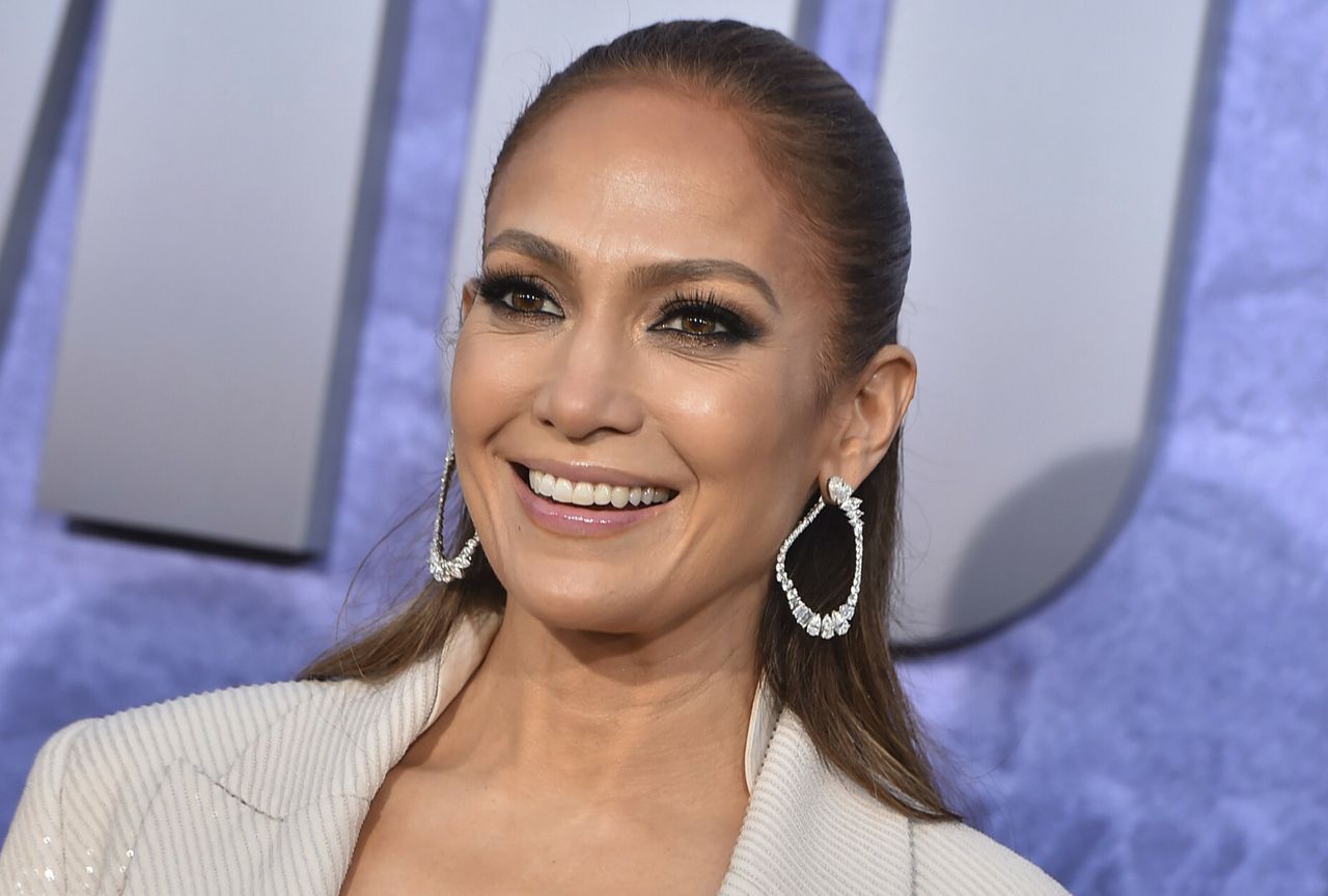 Jennifer Lopez na premierze filmu "The Mother" 