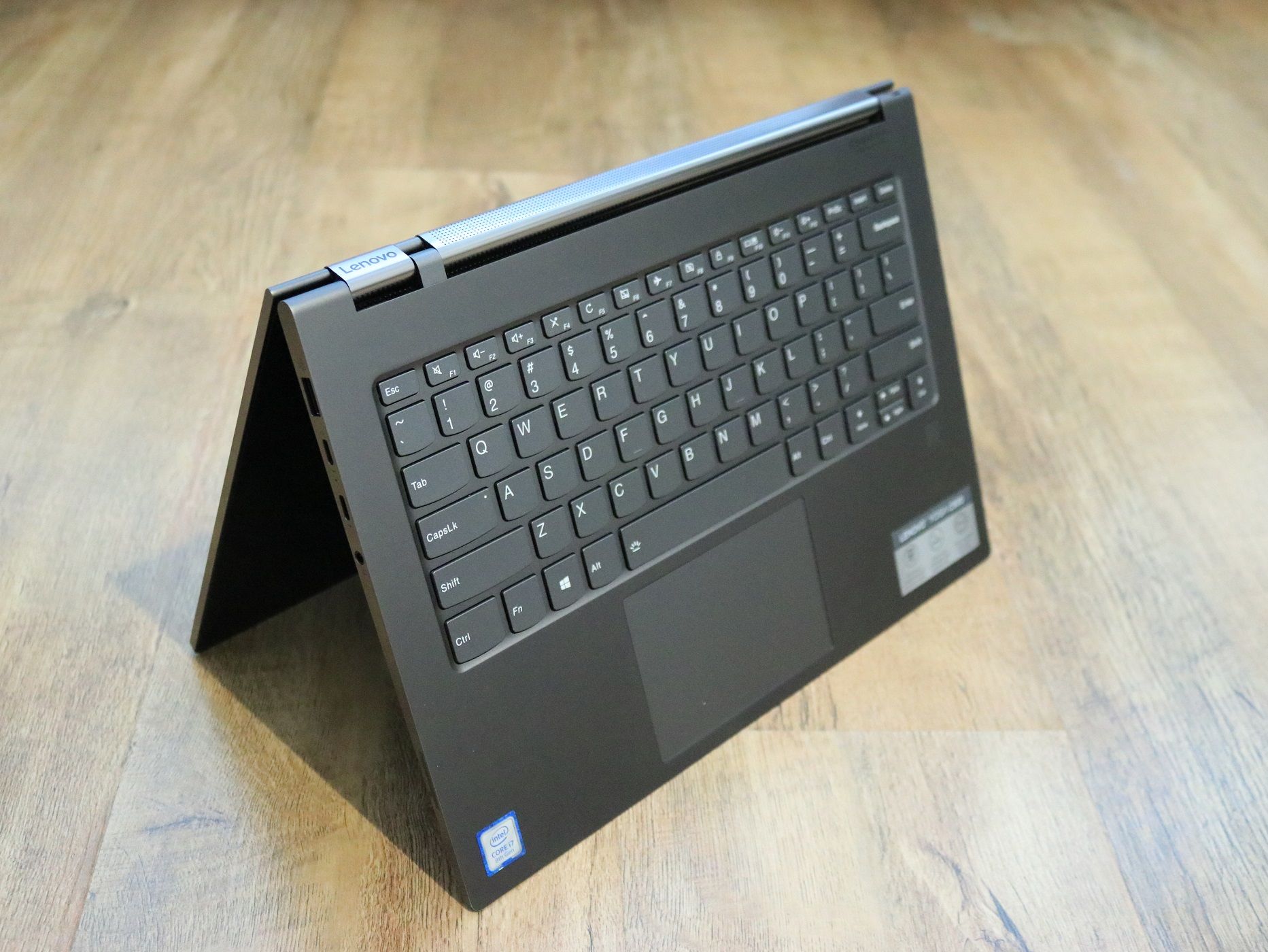 Lenovo Yoga C930 Glass – piękno, moc i pióro 4