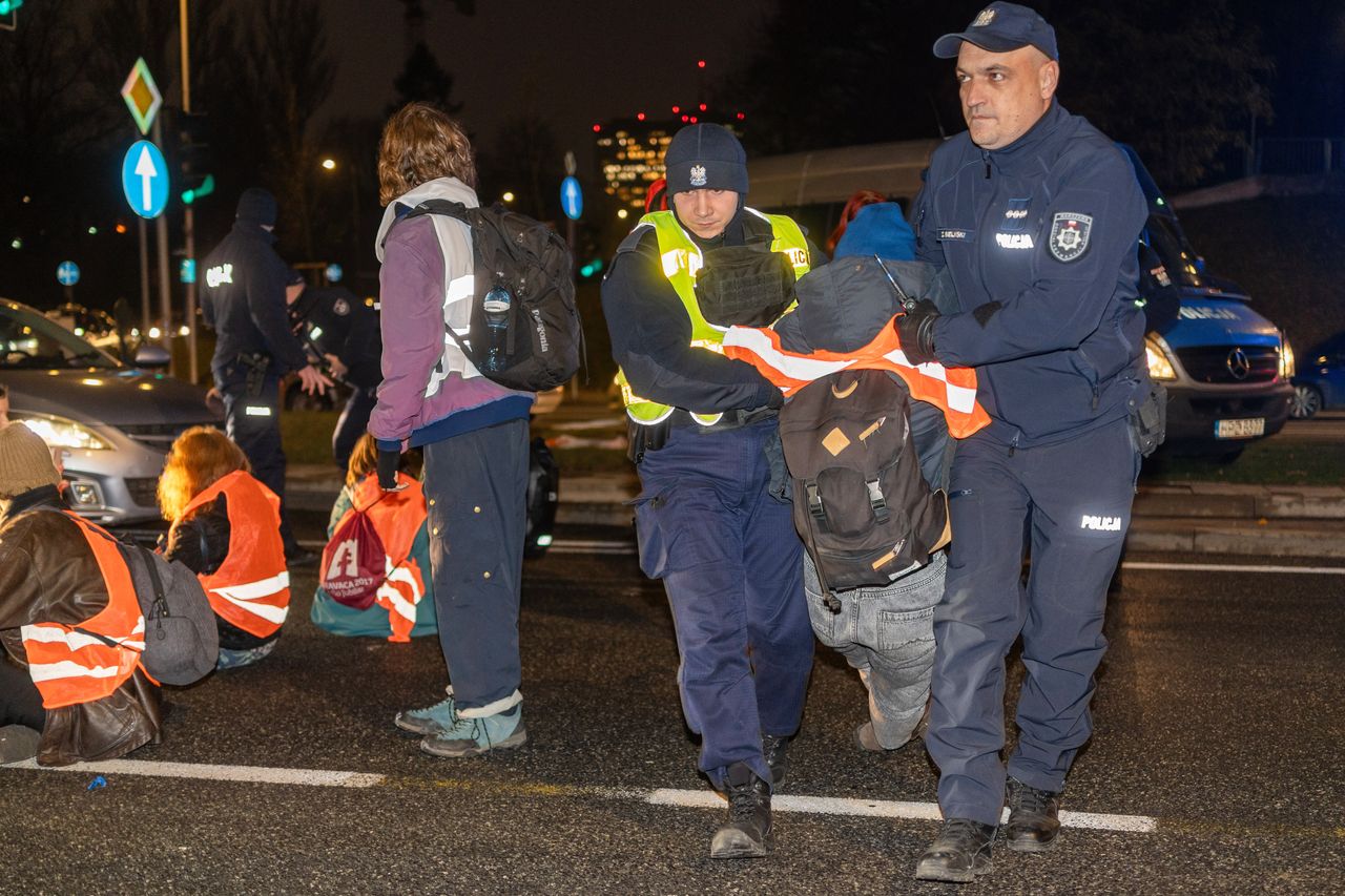 "Polityczne tchórzostwo". Aktywistka odpowiada premierowi