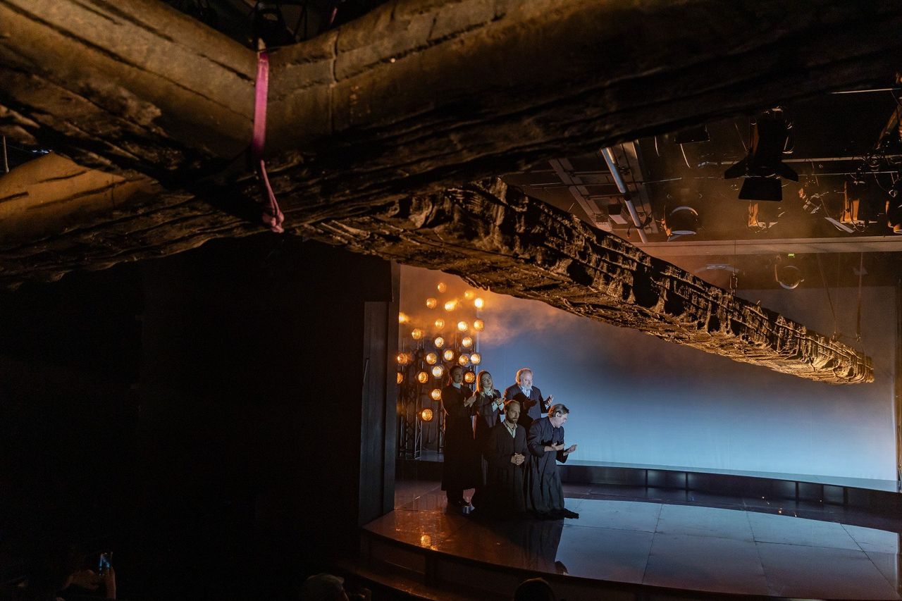 Katarzyna Kozyra wzywa Jezusa na przesłuchanie. Czy ta historia mogła się zakończyć inaczej? Premiera w Starym Teatrze
