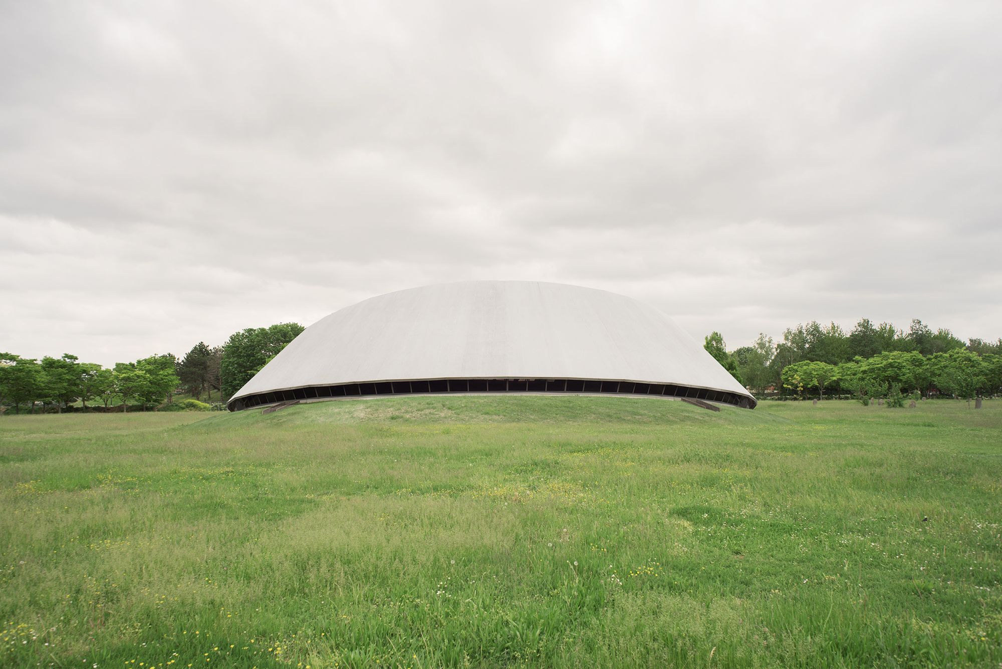 Francuski park rozrywki jest pełny niesamowitych budowli 7