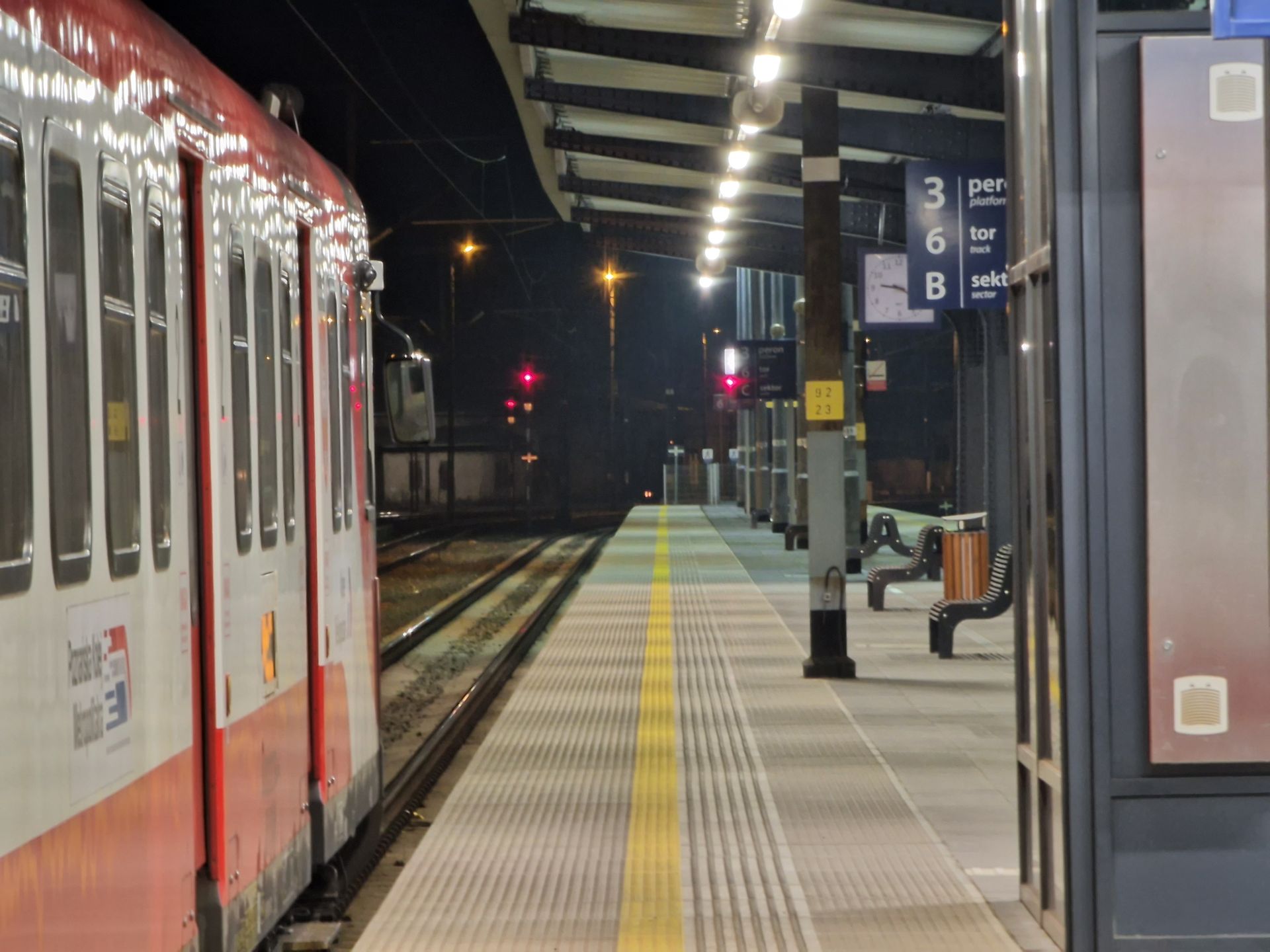 Opad szczęki. Samsung Galaxy S22 Ultra ma niewiarygodnie dobry zoom 32