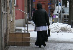 Ile dać do koperty po kolędzie? Polacy wskazali konkretne kwoty