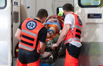 Ratownik z uprawnieniami lekarza? Duże zmiany na SOR-ach