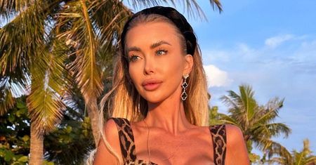 U Julii Dybowskiej BEZ ZMIAN: Poleciała na Malediwy i paraduje po plaży w skąpym bikini
